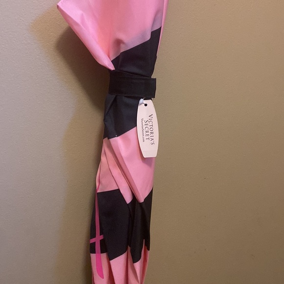 Victoria Secret Umbrella - Picture 3 of 3